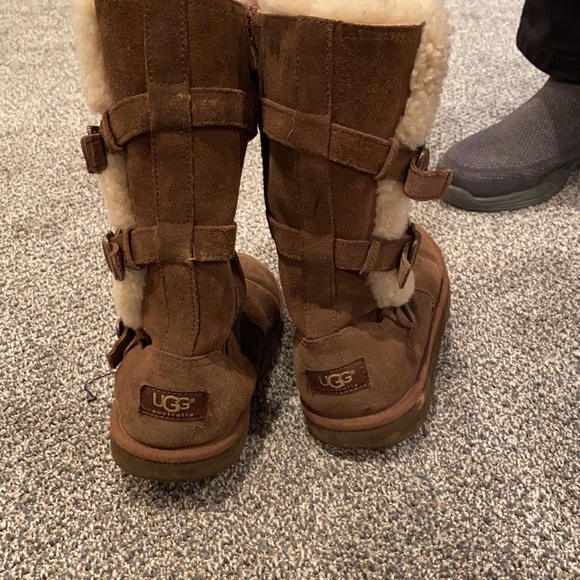 Ugg brown zip boot - Picture 2 of 3